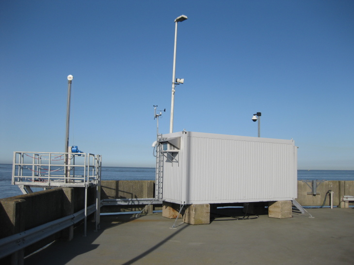 Stationäre <i>Ferrybox</i> in Cuxhaven. <i>-Bild: Hereon-</i> Stationäre Ferrybox in Cuxhaven. -Bild: Hereon-